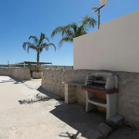 Holiday home 6 Bedroom In Santa Croce Camerina
